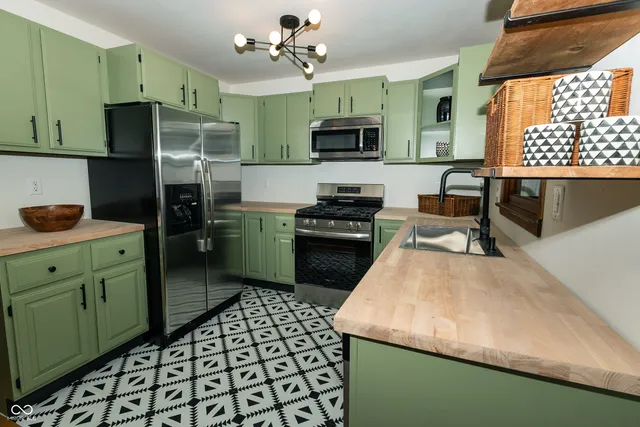 $249,900 | 1945 Danbury Drive, Indianapolis, IN 46231