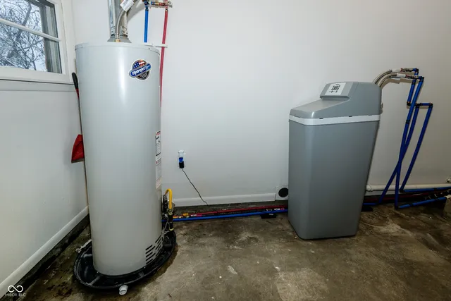 $249,900 | 1945 Danbury Drive, Indianapolis, IN 46231