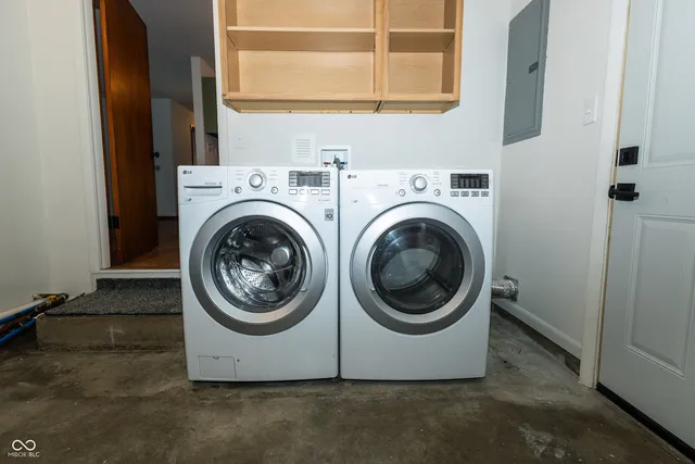 $249,900 | 1945 Danbury Drive, Indianapolis, IN 46231