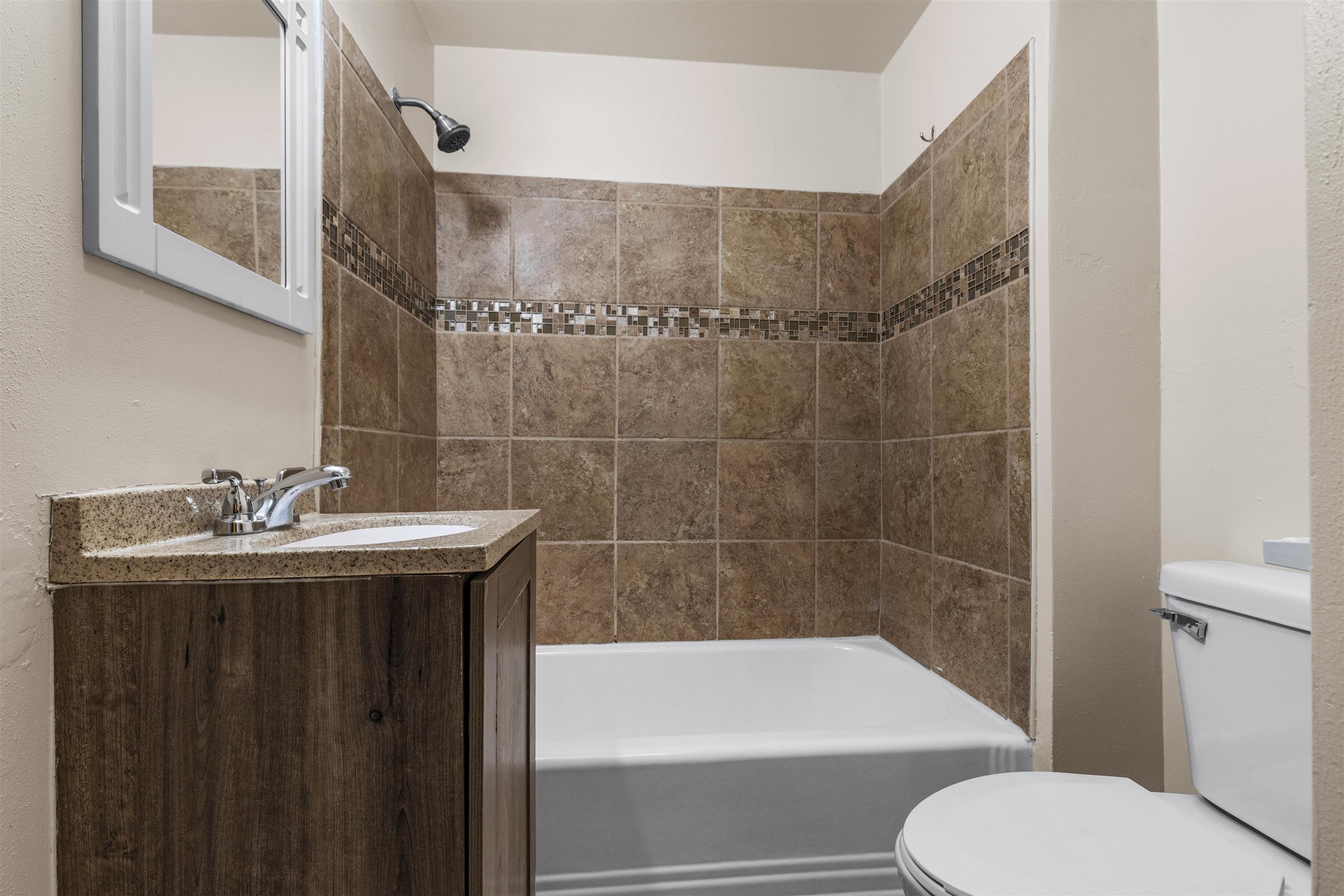 1615 Warren Road Rockford, IL 61108 - Photo 5 of 14 Gallery Image 5