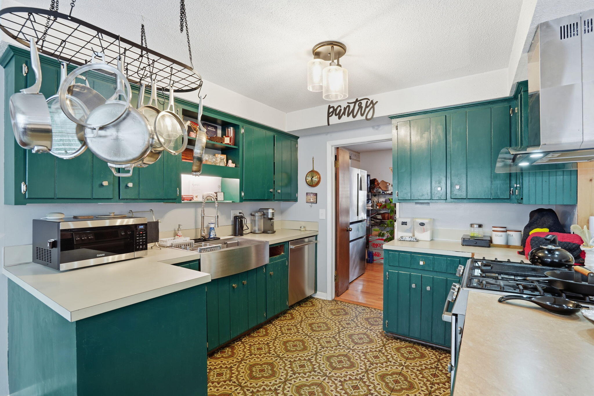 210 Pointer Drive Summerville, SC 29485 - Photo 6 of 26 12-web-or-mls-008_DSC09908_1