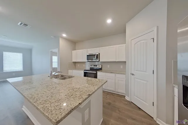 $2,050 | 410 Mango Drive, Lafayette, LA 70507