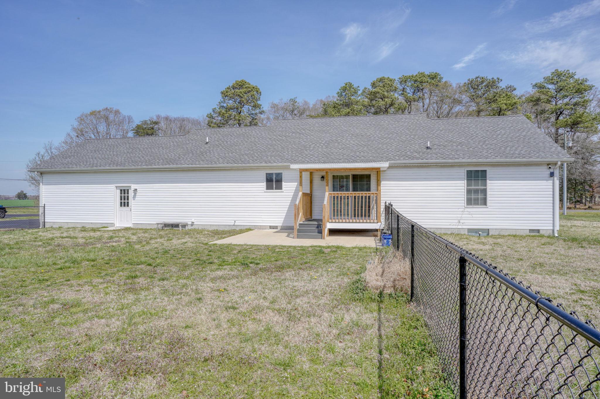 12448 Deer Forest Road Bridgeville, DE 19933 - Photo 14 of 44 Charming home with spacious yard.