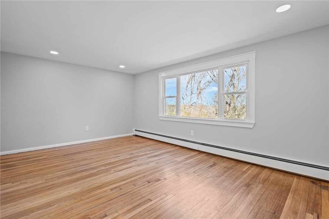 689 Knotty Oak Road Coventry, RI 02816 - Photo 11 of 29