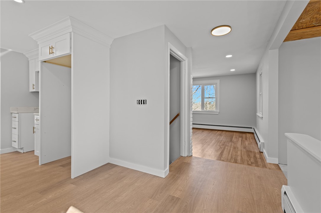 689 Knotty Oak Road Coventry, RI 02816 - Photo 4 of 29