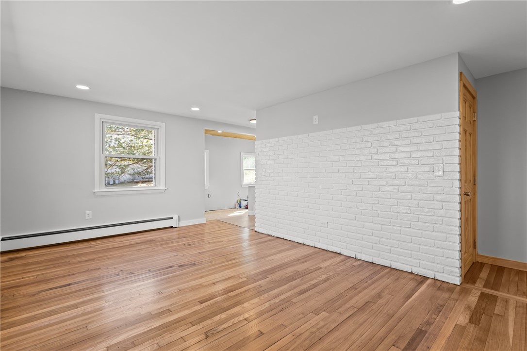 689 Knotty Oak Road Coventry, RI 02816 - Photo 9 of 29