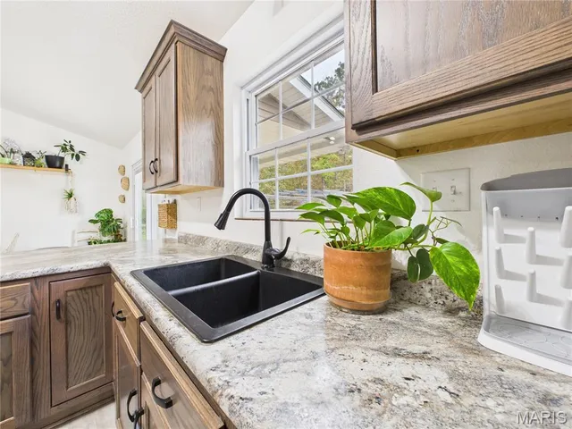 $542,500 | 139 County Road 425, Poplar Bluff, MO 63901