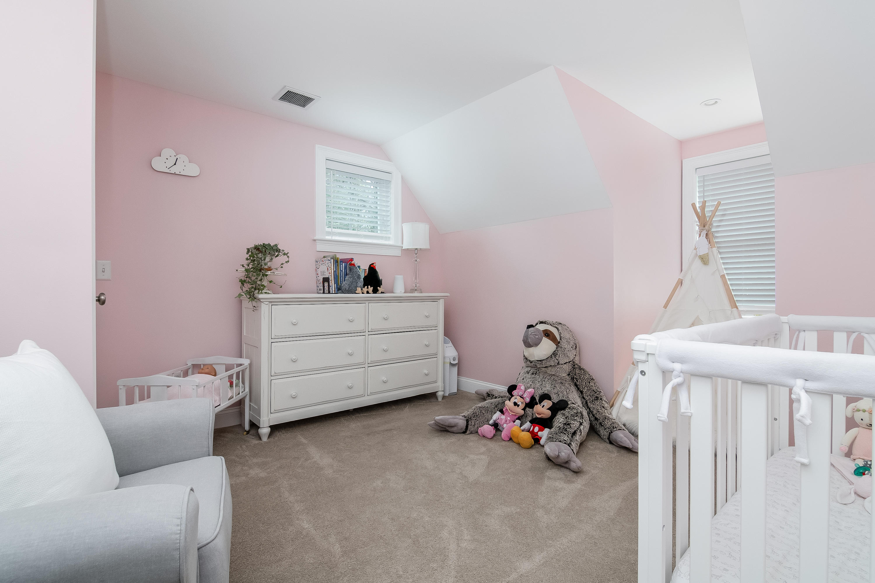 555 Old Mill Road Osterville, MA 02655 - Photo 23 of 33 024-photo-bedroom-6868828