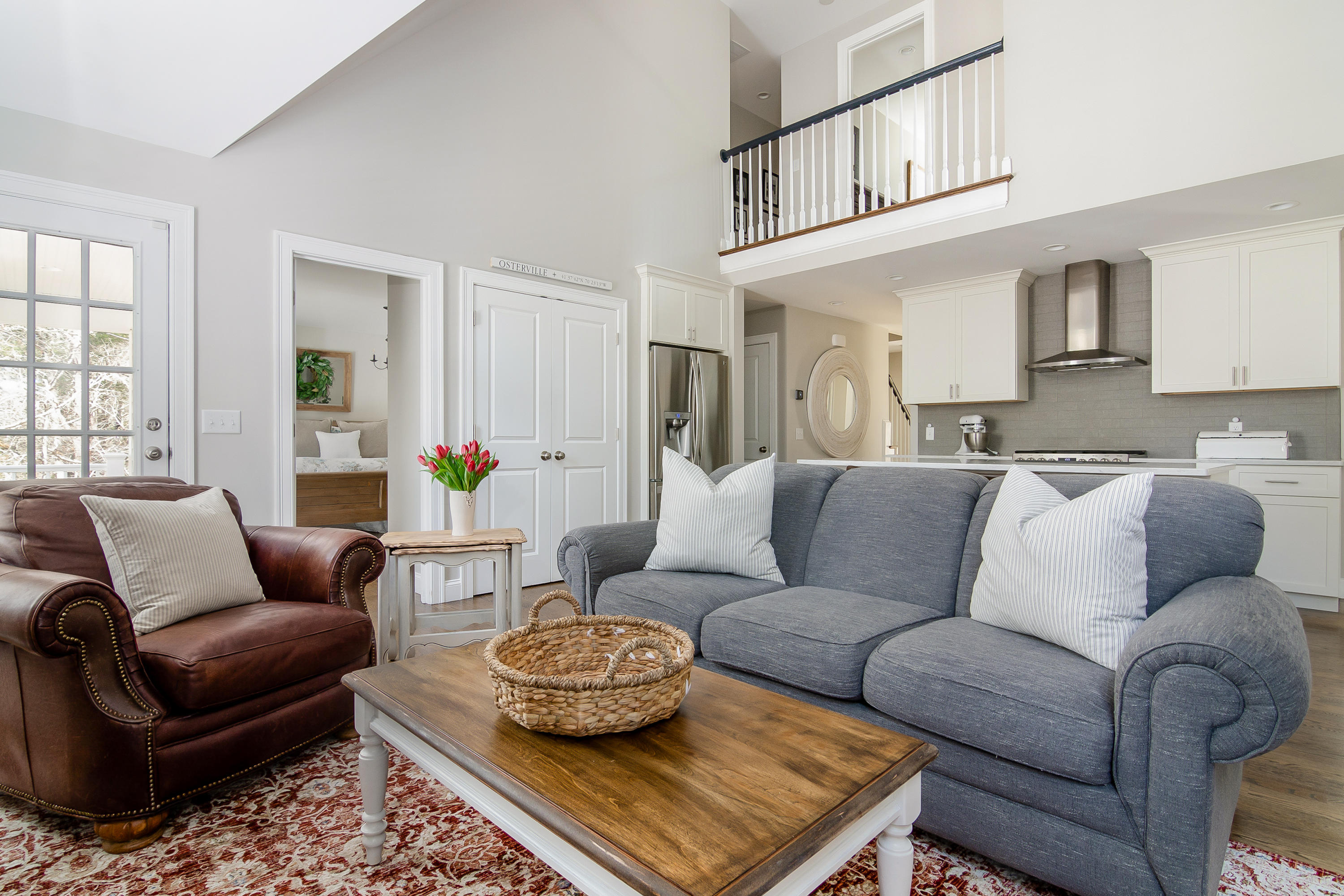 008-photo-living-room-6871133