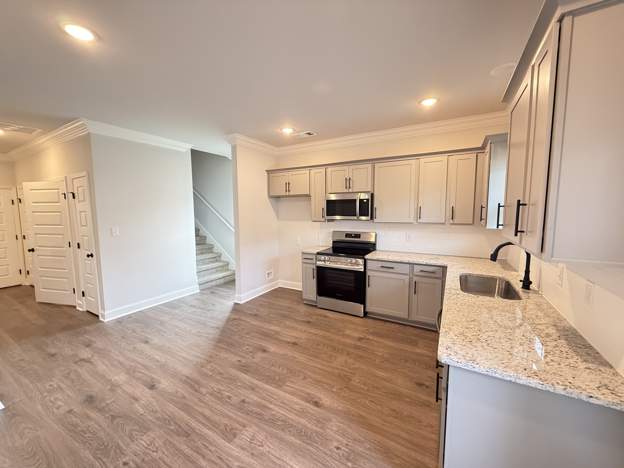 532 Rohan Drive Murfreesboro, TN 37129 - Photo 6 of 28 Gallery Image 6