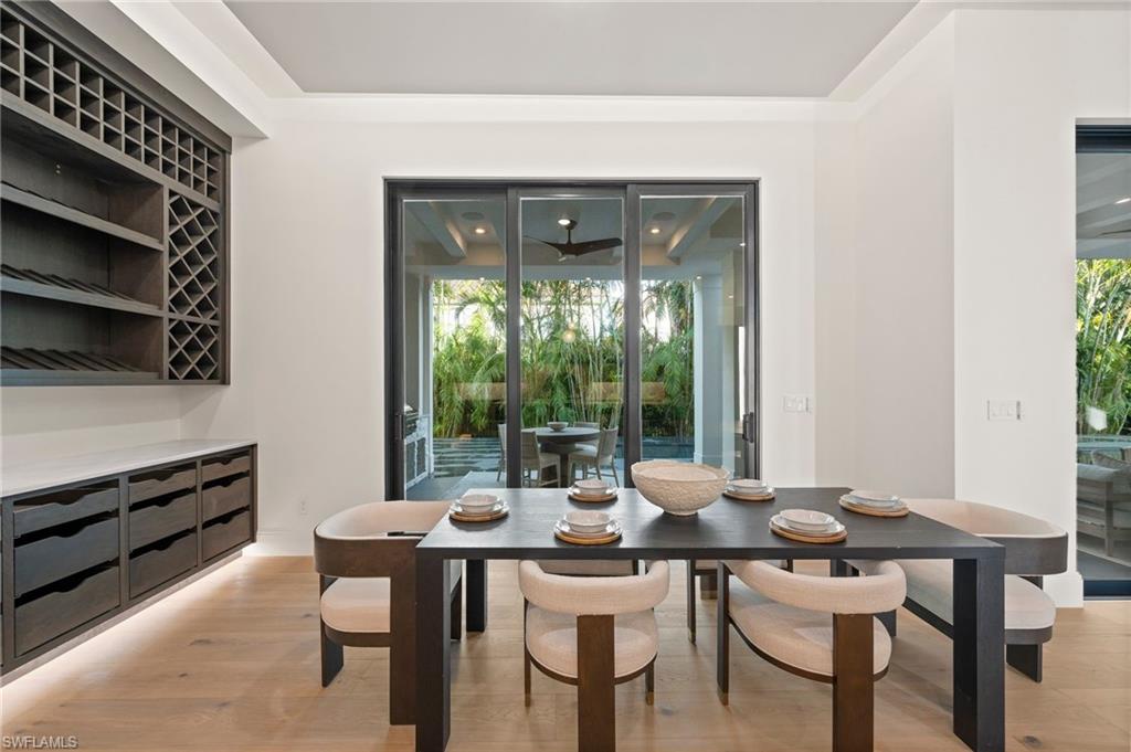 3840 Crayton Road Naples, FL 34103 - Photo 15 of 42