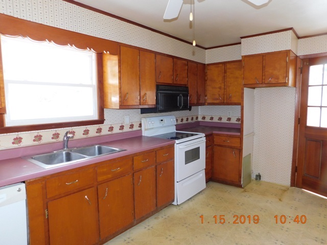 87 Preston Lane Castleton, VT 05735 - Photo 13 of 17