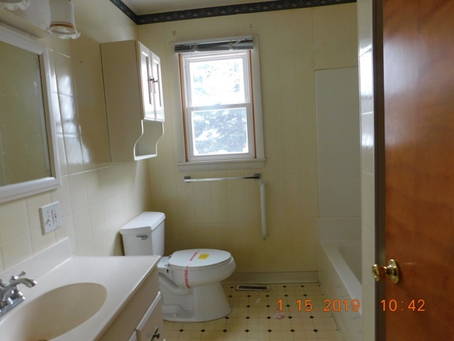 87 Preston Lane Castleton, VT 05735 - Photo 4 of 17