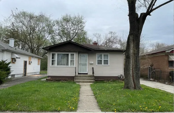 $79,900 | 14835 Lexington Avenue, Harvey, IL 60426