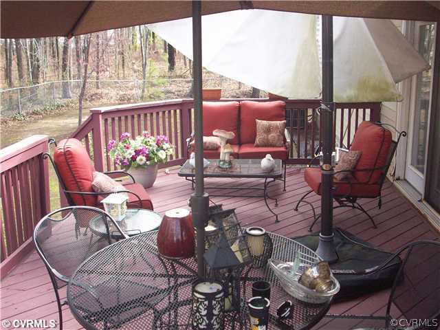 5610 Linda Road Sandston, VA 23150 - Photo 8 of 10 Patio/Deck