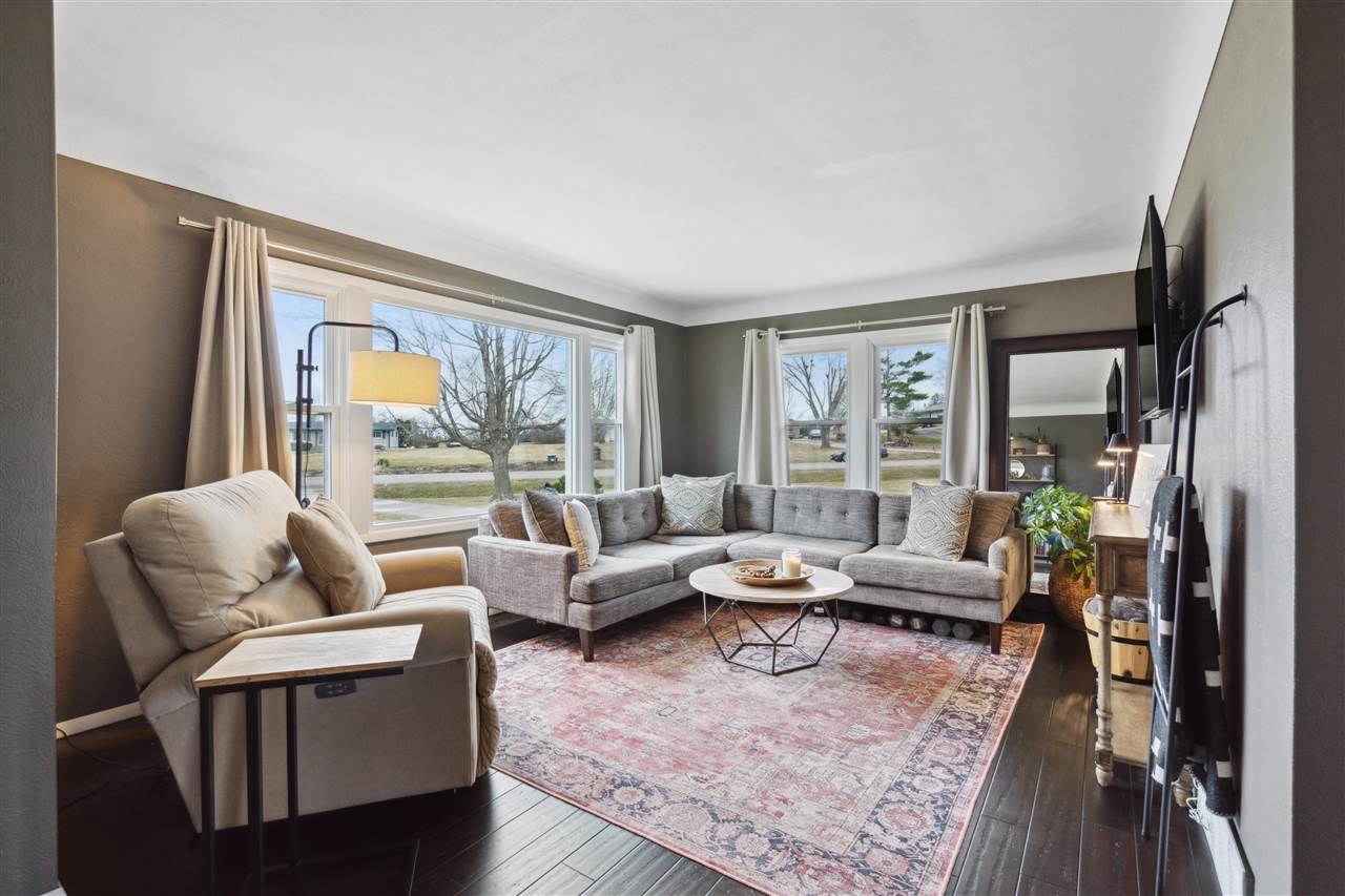 7104 Selzer Road Southwest Fairfax, IA 52228 - Photo 8 of 33 Gallery Image 8