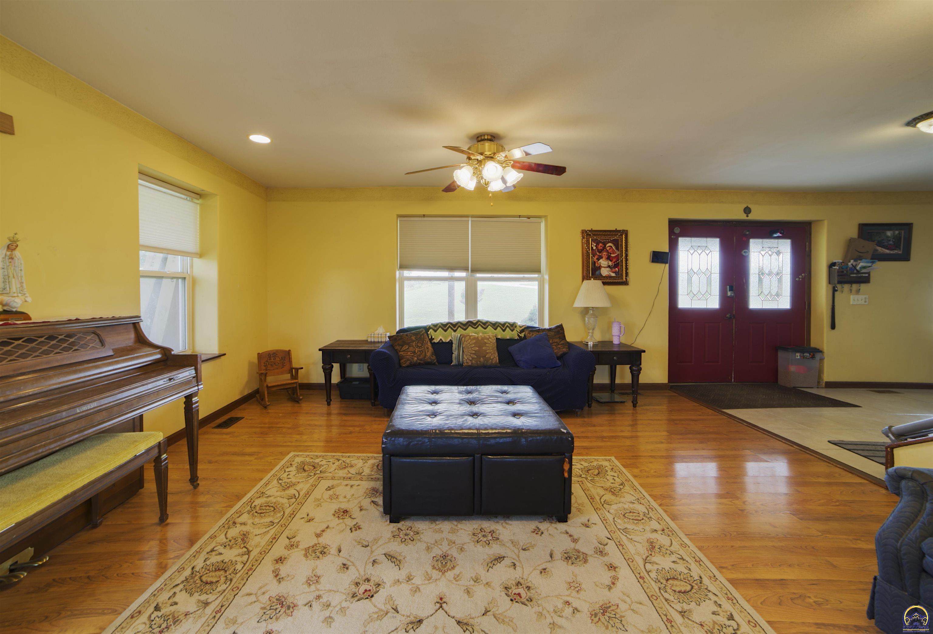 17200 C Road Delia, KS 66418 - Photo 8 of 30