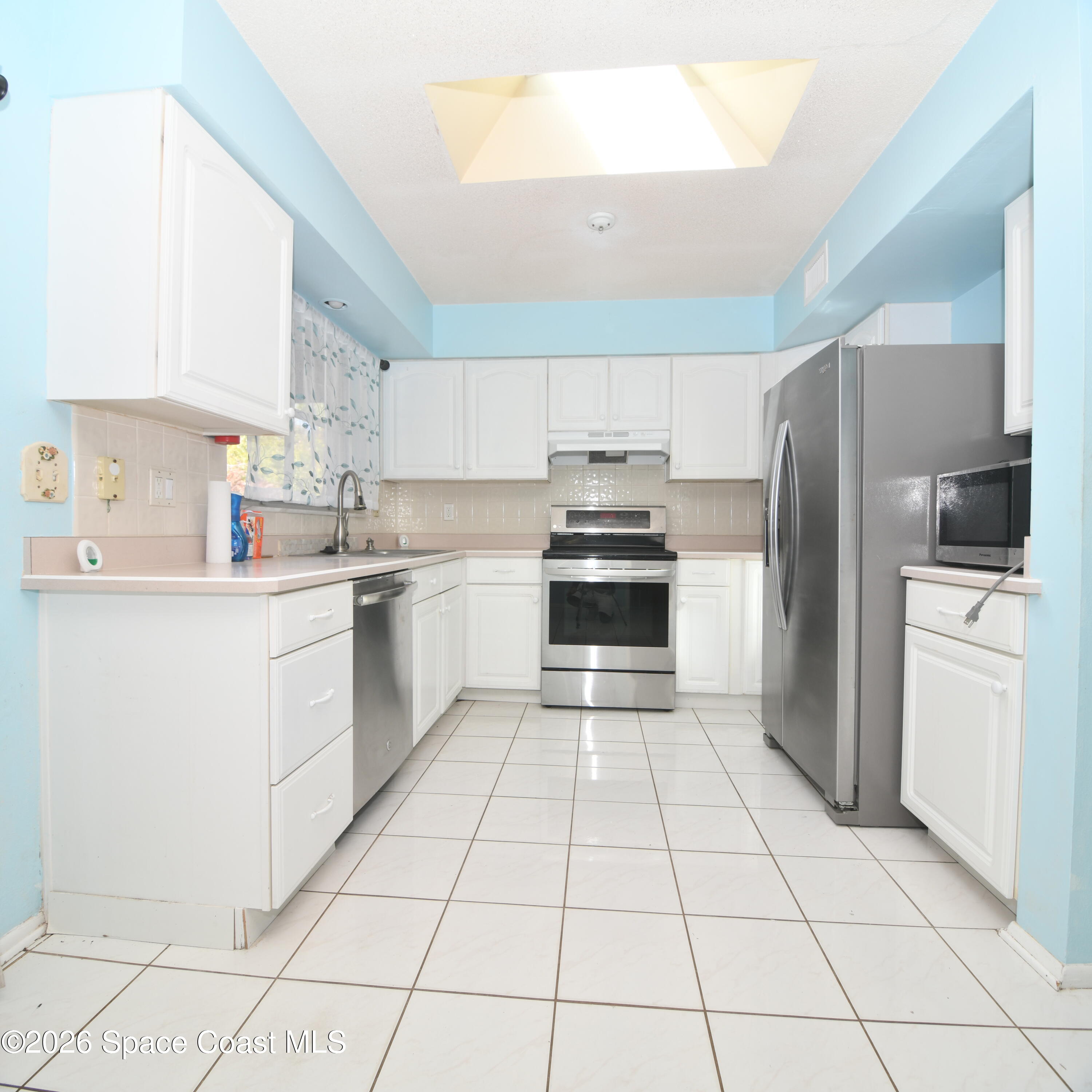 839 Angle Street Northeast Palm Bay, FL 32905 - Photo 5 of 21 DSC_0773