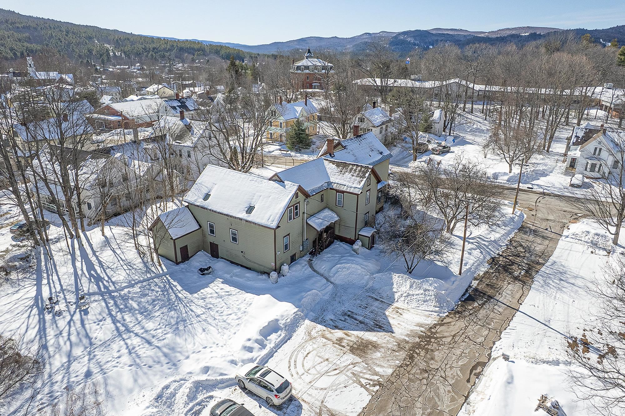 40 Highland Street Ashland, NH 03217 - Photo 2 of 17