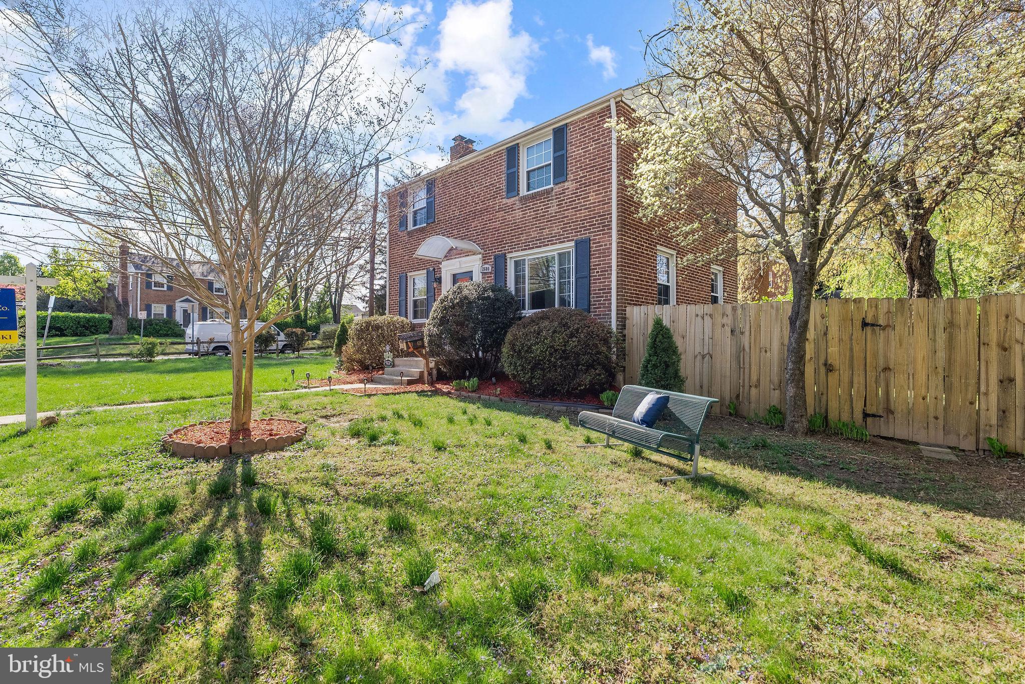 2600 Arcola Avenue Silver Spring, MD 20902 - Photo 7 of 39 a backyard of a house with lots of green space