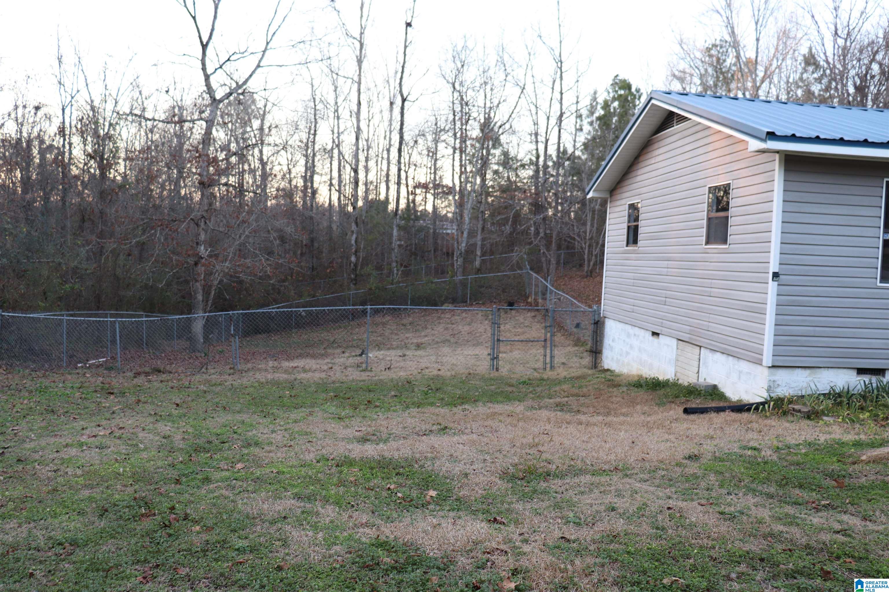 240 Sheffield Drive Oneonta, AL 35121 - Photo 5 of 34