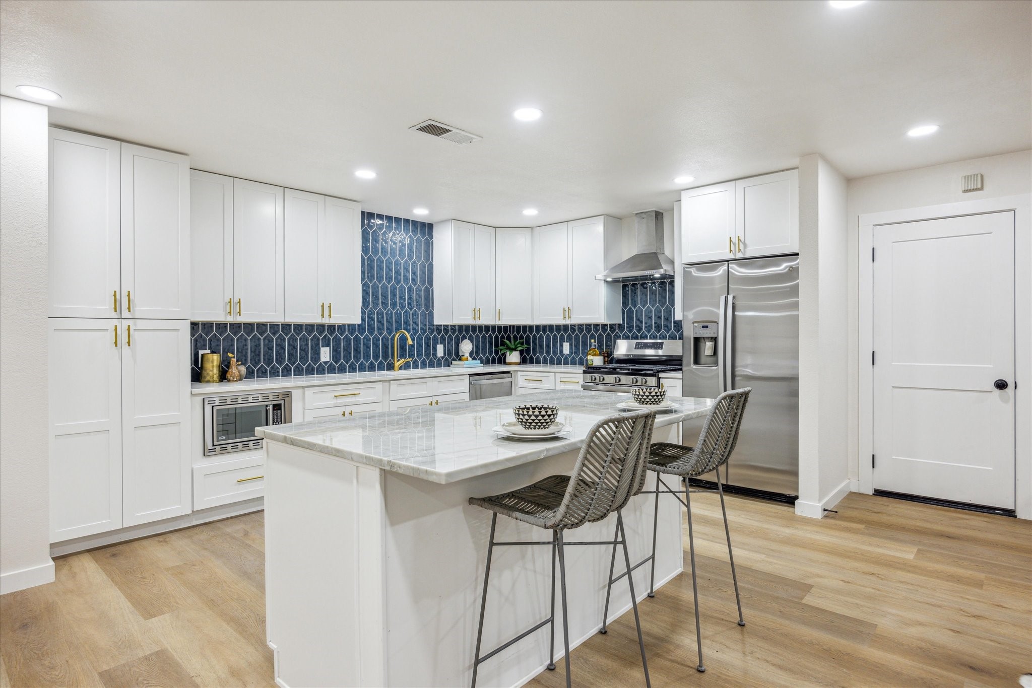 4608 Frontier Trail Austin, TX 78745 - Photo 7 of 30