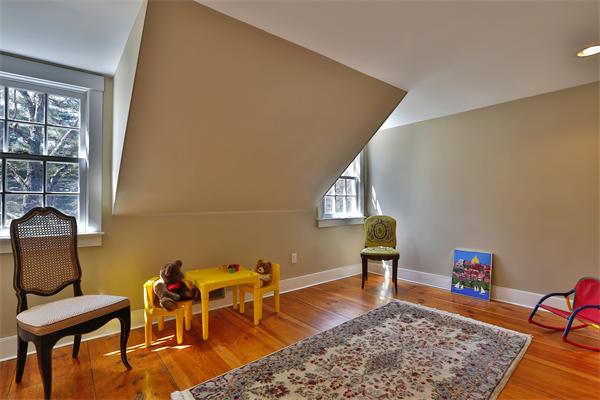 123 East Bare Hill Road Harvard, MA 01451 - Photo 16 of 19 a living room with furniture and a lamp