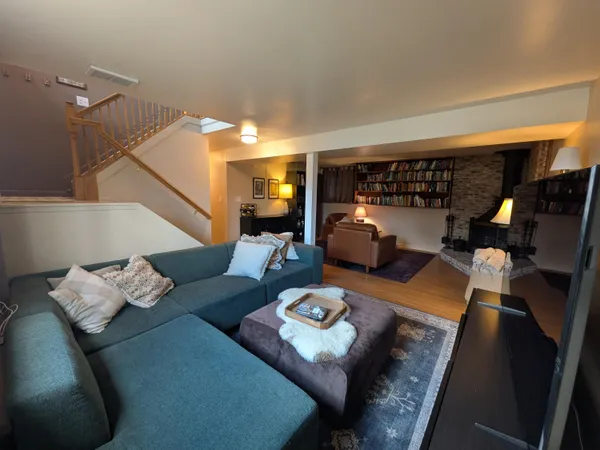 $279,000 | 18298 Alvaro Avenue, Riverview, MI 48193