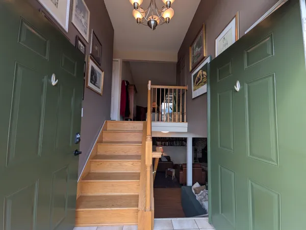 $279,000 | 18298 Alvaro Avenue, Riverview, MI 48193