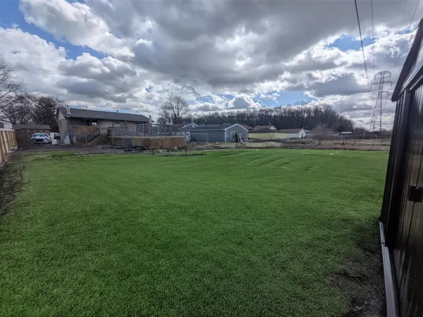 $279,000 | 18298 Alvaro Avenue, Riverview, MI 48193