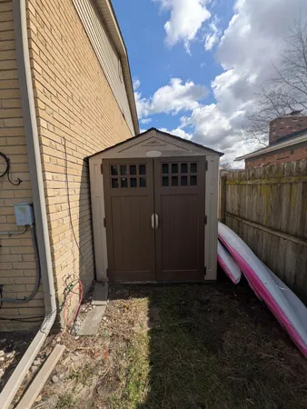 $279,000 | 18298 Alvaro Avenue, Riverview, MI 48193