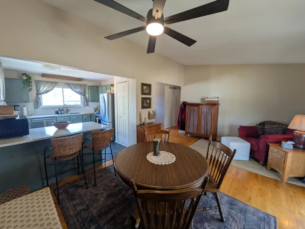$279,000 | 18298 Alvaro Avenue, Riverview, MI 48193