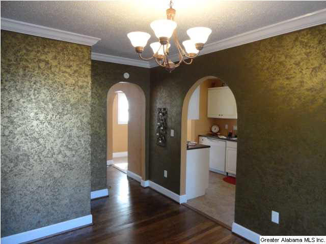 1384 Woodward Road Birmingham, AL 35228 - Photo 8 of 14