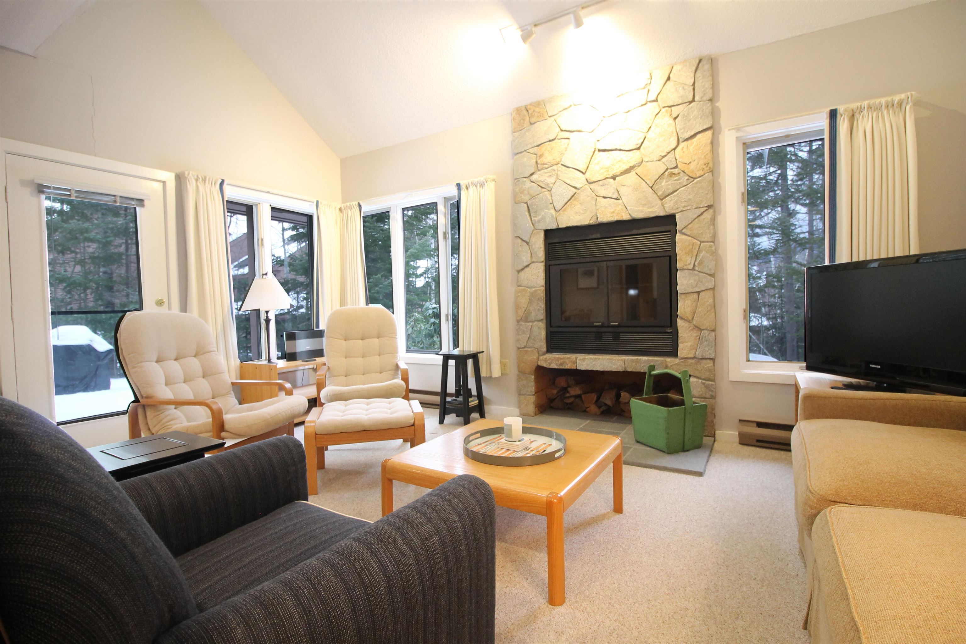 12 Forest Rim Way, Unit 3 Waterville Valley, NH 03215 - Photo 4 of 21