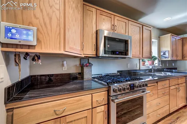 $449,500 | 105 Aberdeen Bluffs, Pueblo, CO 81004