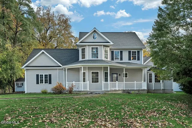 $825,000 | 116 Elm Avenue, Bethlehem, NY 12054