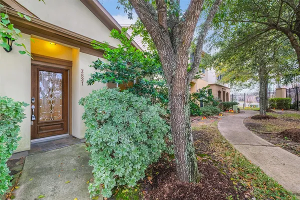 $1,950 | 3521 Clearview Circle, Houston, TX 77025