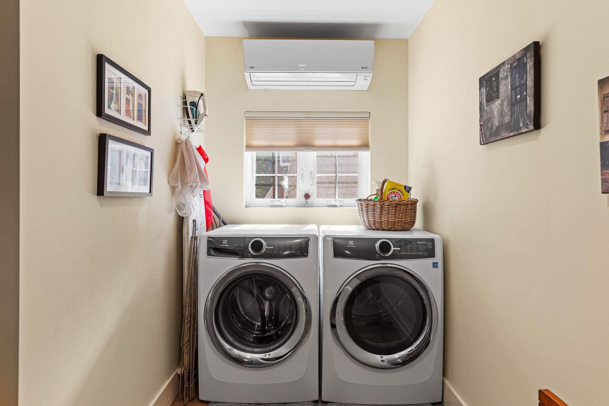10 Gallinari Way Bridgton, ME 04009 - Photo 13 of 48 Laundry room