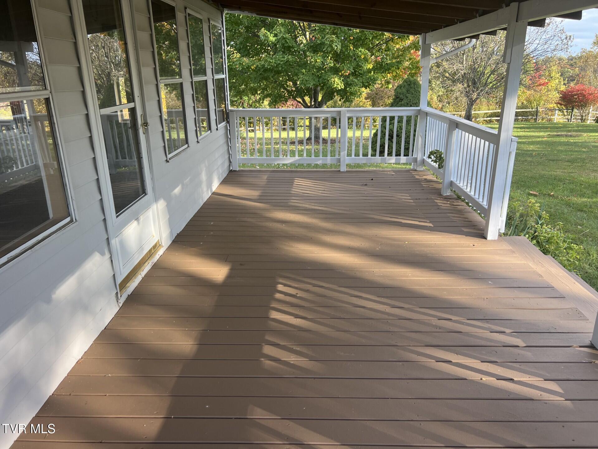 7049 DC Caney Ridge Road Coeburn, VA 24230 - Photo 5 of 35 Side porch