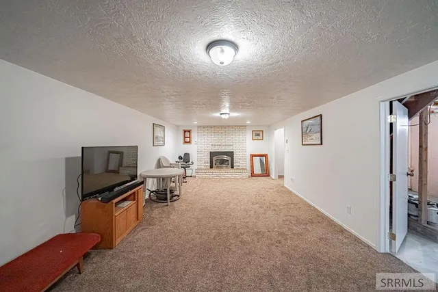 $450,000 | 21 South 600 West, Blackfoot, ID 83221