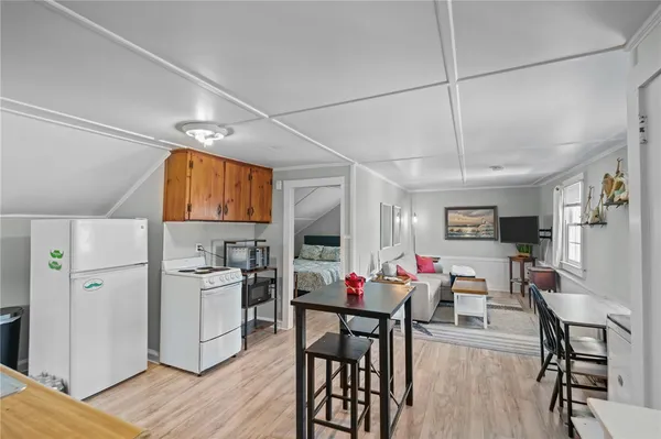$1,395,000 | 32 Houston Avenue, Newport, RI 02840