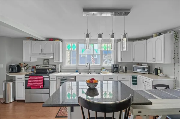 $1,395,000 | 32 Houston Avenue, Newport, RI 02840