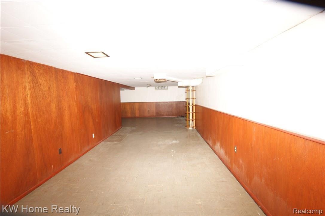 28035 Hawberry Road Farmington, MI 48331 - Photo 31 of 38 DSC00920 - Copy.JPG