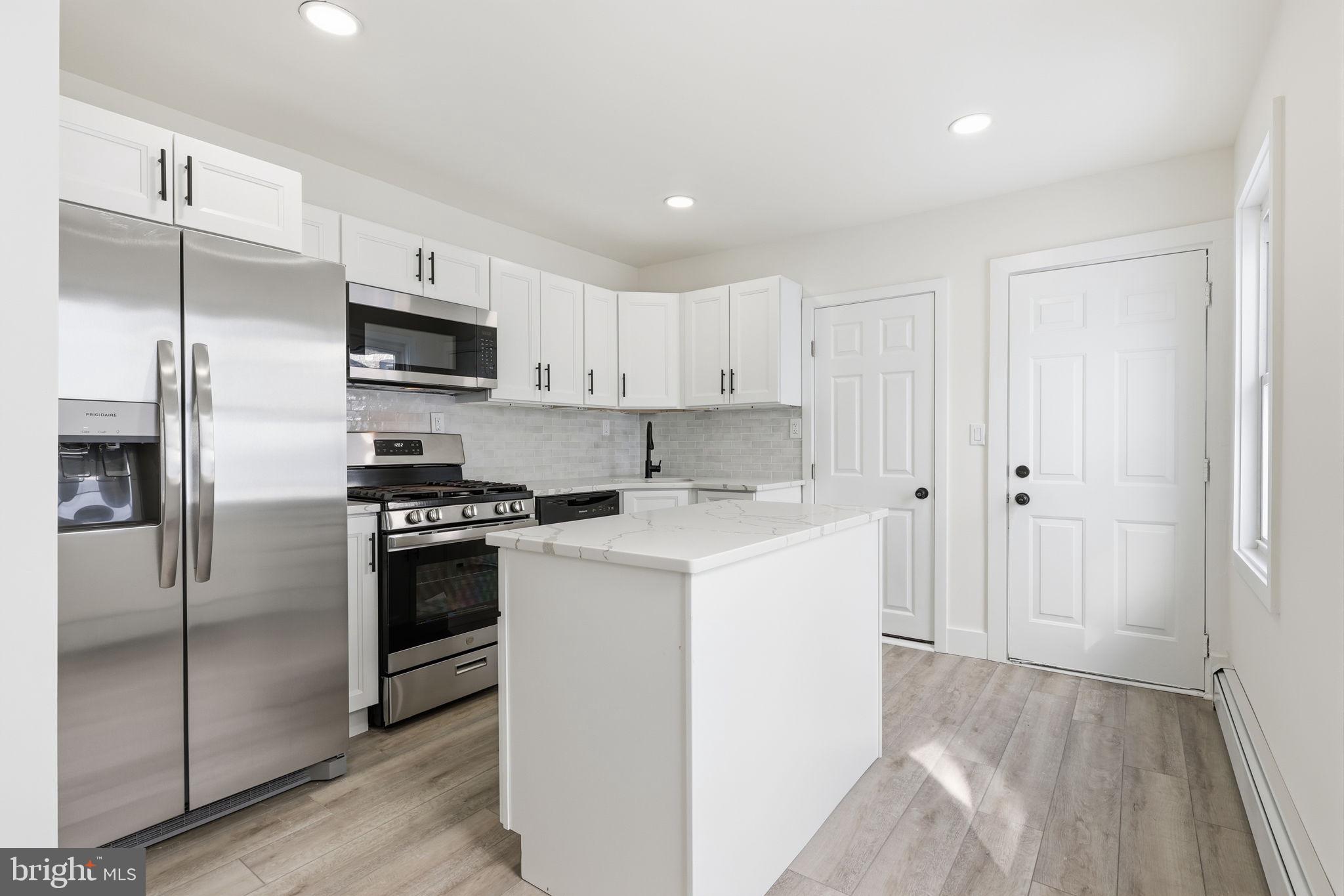 509 Pond Street Bristol, PA 19007 - Photo 10 of 26