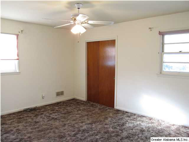 1912 Lynn Road Anniston, AL 36207 - Photo 10 of 28 Gallery Image 10