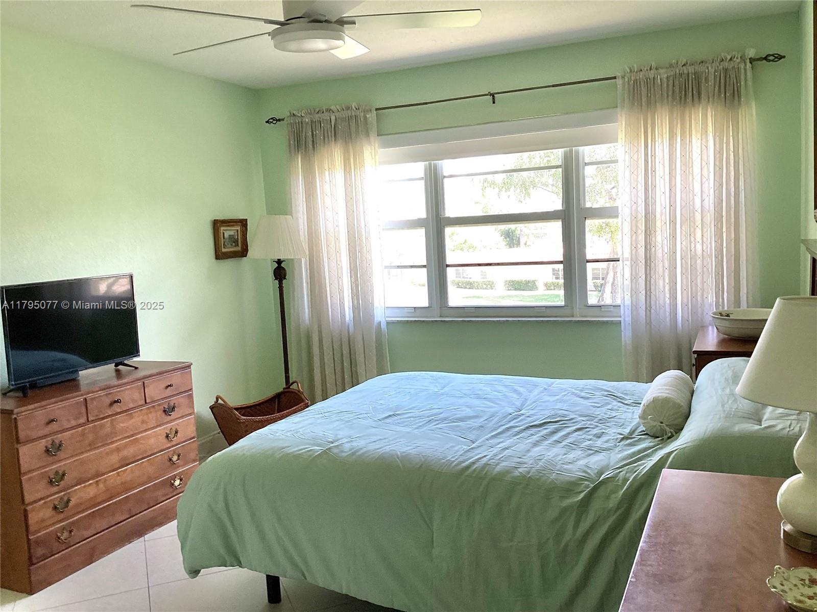 8962 South Hollybrook Boulevard, Unit 305 Pembroke Pines, FL 33025 - Photo 13 of 24