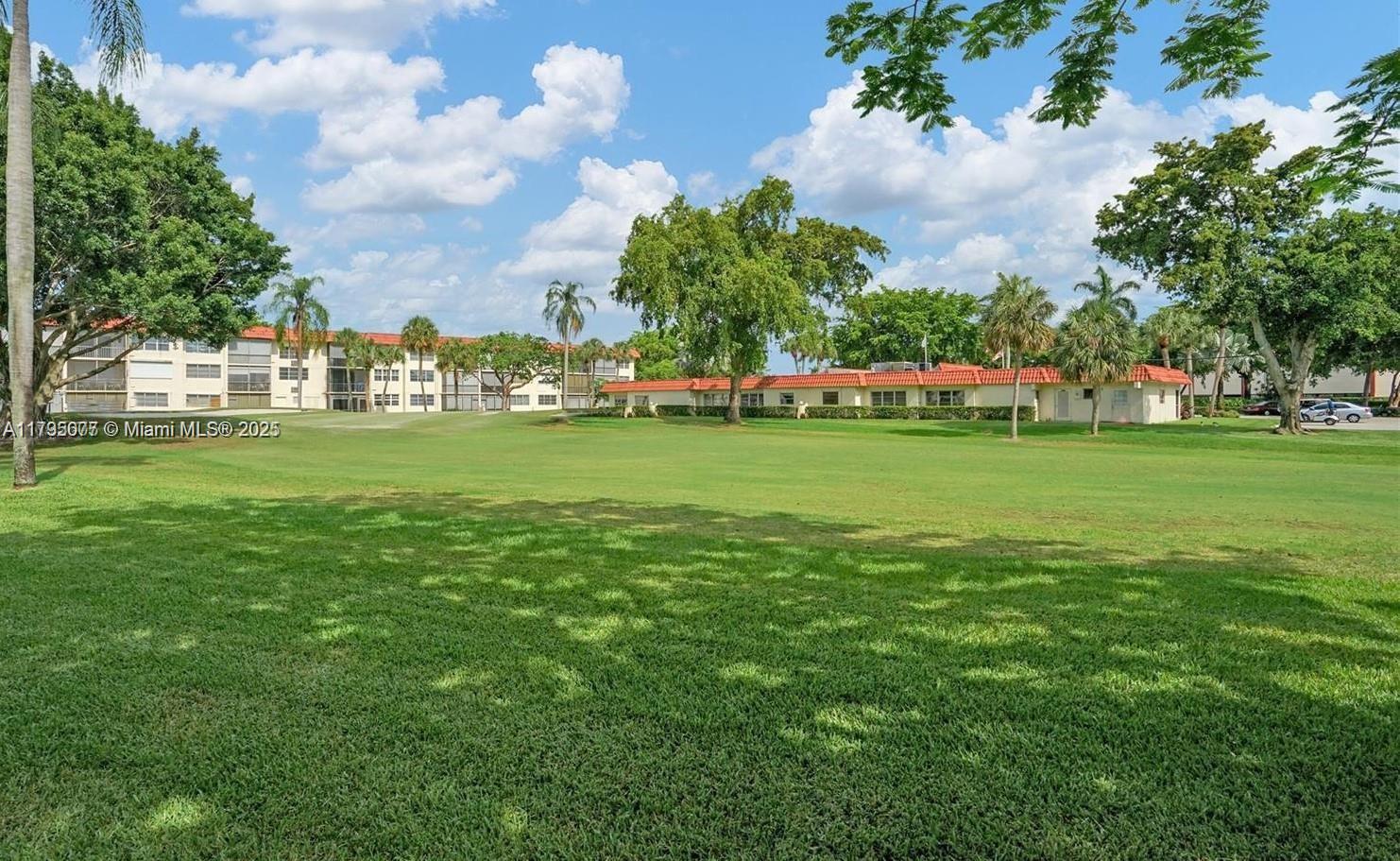 8962 South Hollybrook Boulevard, Unit 305 Pembroke Pines, FL 33025 - Photo 17 of 24