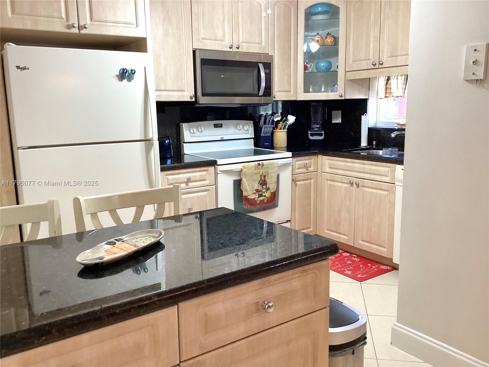 8962 South Hollybrook Boulevard, Unit 305 Pembroke Pines, FL 33025 - Photo 2 of 24