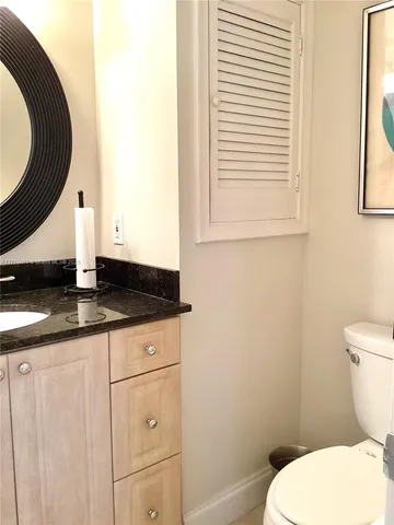 $2,000 | 8962 South Hollybrook Boulevard, Unit 305, Pembroke Pines, FL 33025