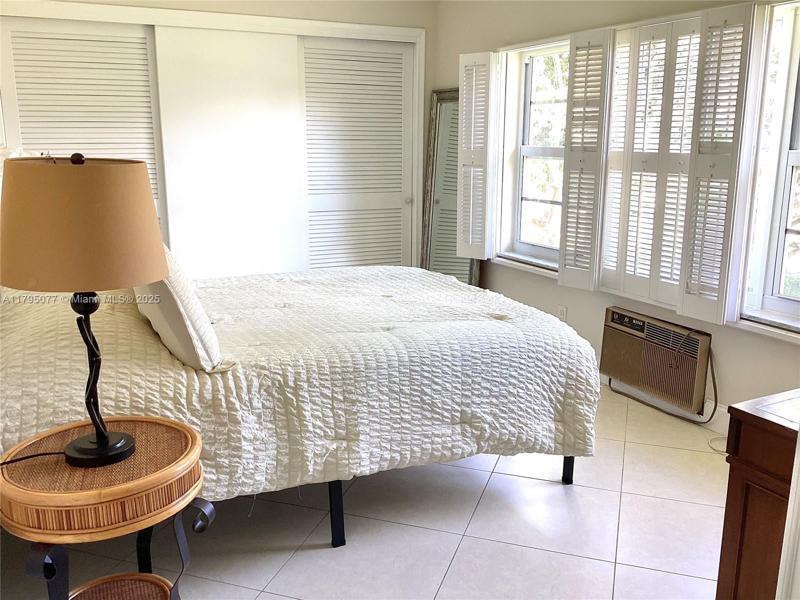 8962 South Hollybrook Boulevard, Unit 305 Pembroke Pines, FL 33025 - Photo 9 of 24